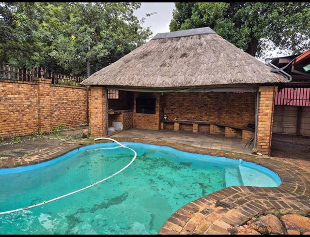 3 BEDROOM HOUSE FOR SALE IN RAVENSKLIP